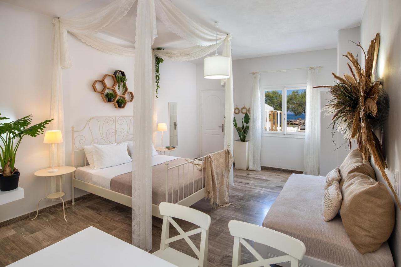 Sol Mare Salis Apartment Kamari  Bagian luar foto